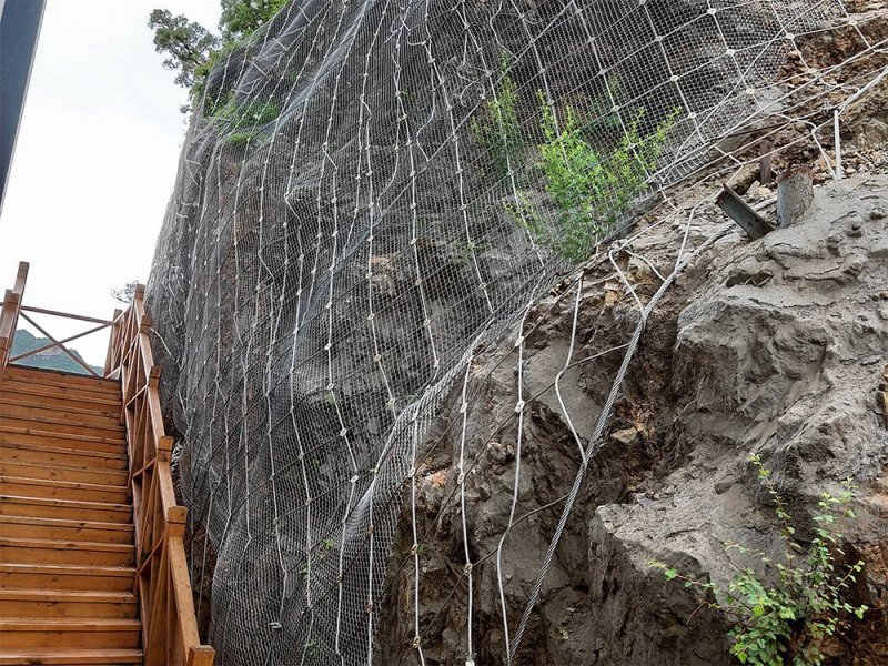 邊坡鋼絲繩網
